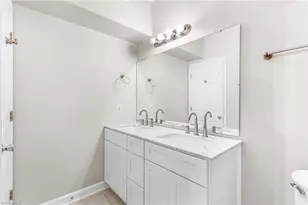 326 Meadows Cir, Winston-Salem, NC 27104 - Photo 18