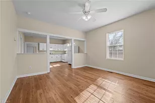 624 Delaware Ave, Burlington, NC 27217 - Photo 6