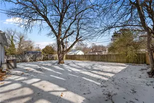 624 Delaware Ave, Burlington, NC 27217 - Photo 32