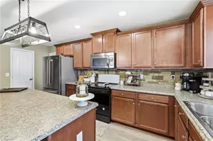 730 Traveller Dr, Whitsett, NC 27377 - Photo 18