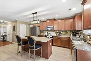 730 Traveller Dr, Whitsett, NC 27377 - Photo 16