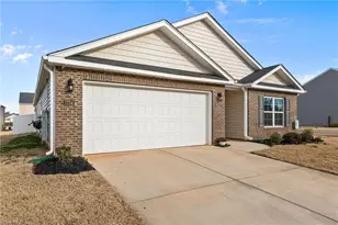 1754 Carter Daniel Dr, Graham, NC 27253 - Photo 2