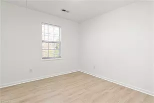 4221 Clovelly Dr, Greensboro, NC 27406 - Photo 26