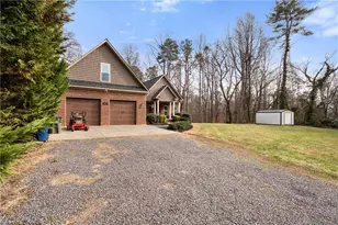 3655 Stimpson Dr, Pfafftown, NC 27040 - Photo 4