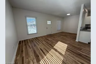 815 Green Oaks Street, Greensboro, NC 27401 - Photo 4