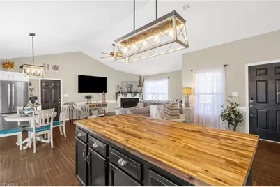 12 Braxton Lane, Thomasville, NC 27360 - Photo 8