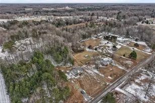 7686 Garrett Rd, Liberty, NC 27298 - Photo 34