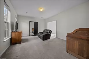 6405 Estes Ct, Greensboro, NC 27410 - Photo 4