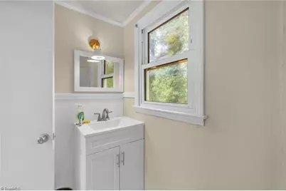 905 Mint Avenue, High Point, NC 27260 - Photo 18