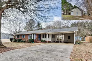 516 Hillcrest Dr, Randleman, NC 27317 - Photo 1