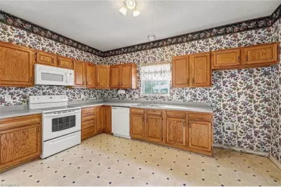 616 Nova Avenue, High Point, NC 27265 - Photo 8
