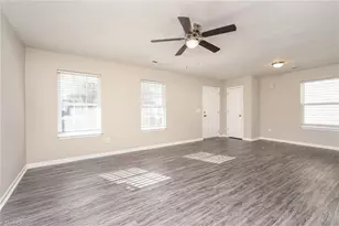 1679 Parkside Meadow Dr, Winston-Salem, NC 27127 - Photo 4