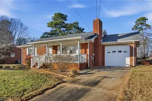 307 Sunrise Ave, Asheboro, NC 27203 - Photo 4