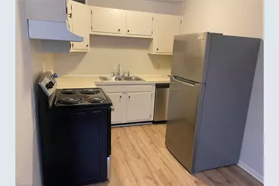 3824 Country Club Road #E, Winston-Salem, NC 27104 - Photo 6