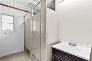 608 Summit Ave, Greensboro, NC 27405 - Photo 10