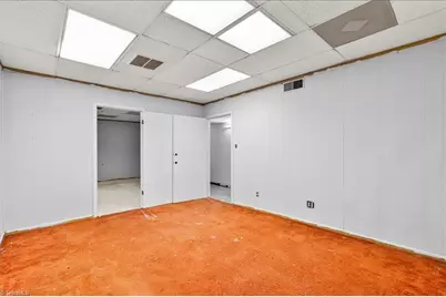 608 Summit Avenue, Greensboro, NC 27405 - Photo 26