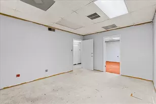 608 Summit Ave, Greensboro, NC 27405 - Photo 24