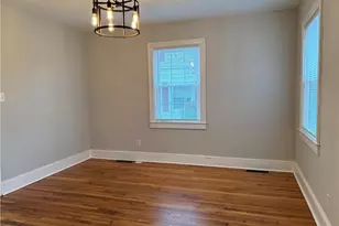 323 S Hamilton St, Eden, NC 27288 - Photo 10