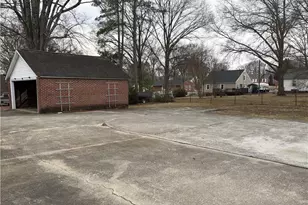 323 S Hamilton St, Eden, NC 27288 - Photo 22