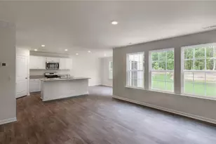 1534 Hamilton Hills Dr, Greensboro, NC 27406 - Photo 2