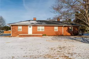 812 Springwood Ave, Gibsonville, NC 27249 - Photo 2