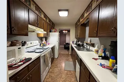 1740 N Hamilton Street #H, High Point, NC 27262 - Photo 6