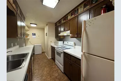 1740 N Hamilton Street #H, High Point, NC 27262 - Photo 18