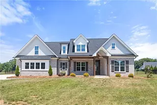 162 Meeting House Ln, Advance, NC 27006 - Photo 6