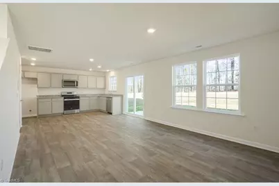 125 Linden Drive, Thomasville, NC 27360 - Photo 6