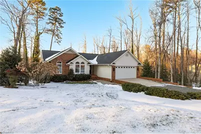 1805 Lynwood Drive, Greensboro, NC 27406 - Photo 8