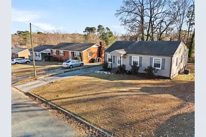 2007 Lynette Drive, Greensboro, NC 27403 - Photo 2