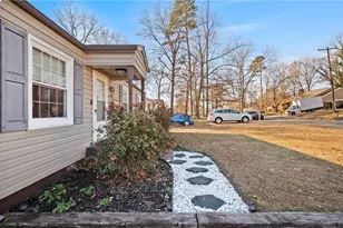 2007 Lynette Dr, Greensboro, NC 27403 - Photo 12