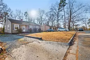 2007 Lynette Dr, Greensboro, NC 27403 - Photo 6