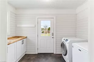 1104 Grove Ln, Graham, NC 27253 - Photo 16