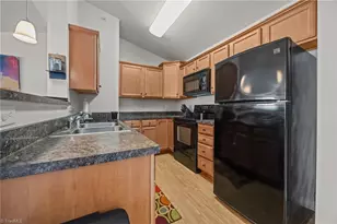 1625 Cherry Blossom Ln, Winston-Salem, NC 27127 - Photo 12