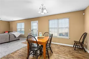 805 Forest Crest Dr, Greensboro, NC 27406 - Photo 6