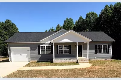 576 Twain Drive, Asheboro, NC 27203 - Photo 2