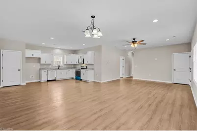 576 Twain Drive, Asheboro, NC 27203 - Photo 6