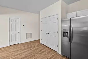 490 W Dameron Ave, Liberty, NC 27298 - Photo 16