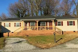 2209 Gable Way, High Point, NC 27262 - Photo 2