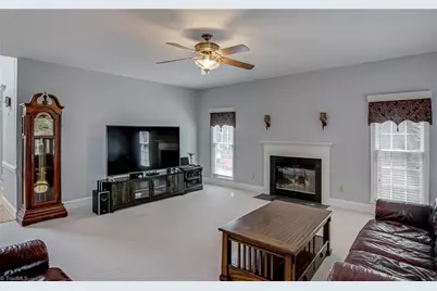 3405 Peninsula Drive, Jamestown, NC 27282 - Photo 4