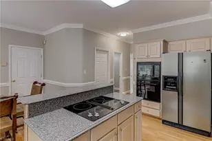 3405 Peninsula Dr, Jamestown, NC 27282 - Photo 10