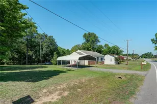 3109 Vance Street Extension, Reidsville, NC 27320 - Photo 2