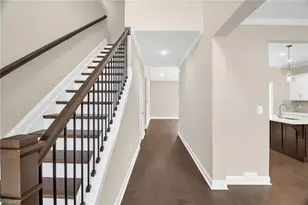 811 Gibb St, Winston-Salem, NC 27106 - Photo 4