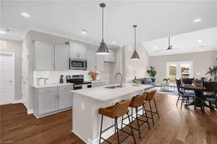 1715 Creekline Dr, Kernersville, NC 27284 - Photo 6