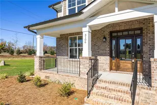 3106 Pasture View Dr, Summerfield, NC 27358 - Photo 4