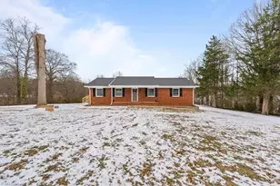9180 River Mill Rd, Randleman, NC 27317 - Photo 8