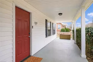 1321 Waybridge Ln, Winston-Salem, NC 27103 - Photo 4