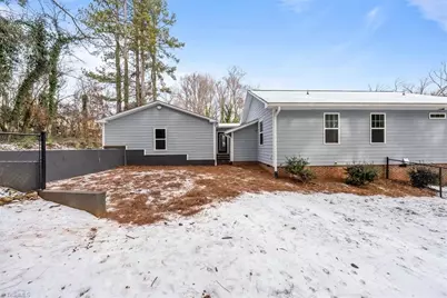 707 Lakewood Drive, Siler City, NC 27344 - Photo 8