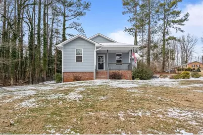 707 Lakewood Drive, Siler City, NC 27344 - Photo 2